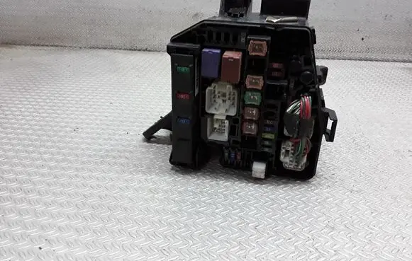 Toyota Yaris Fuse module