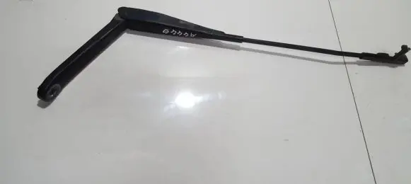 Ford Focus Front wiper blade arm 4M5117526BB U2VSA