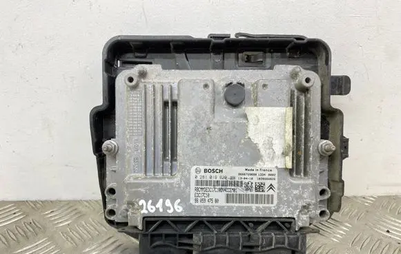 Peugeot 208 Engine control unit/module 9805947580 0281019820