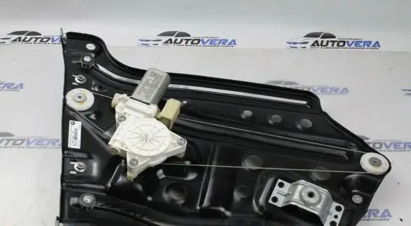 BMW 6 F12 F13 Rear door window regulator with motor 7303787