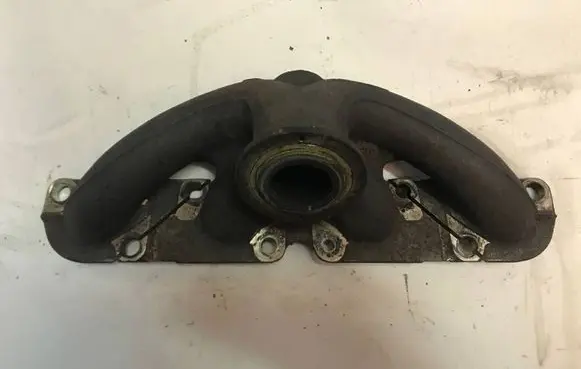 BMW 7 F01 F02 F03 F04 Exhaust manifold 7638778