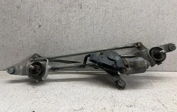 Front wiper linkage and motor
