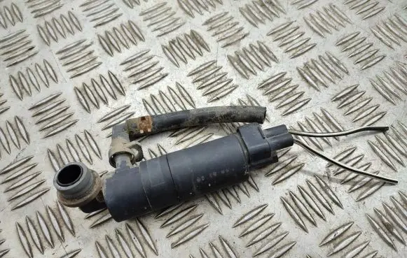 Toyota Avensis T250 Headlight washer pump 