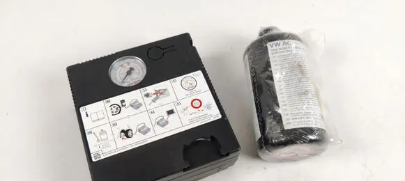 Volkswagen Polo VI Tire air pump compressor 5N0012615F