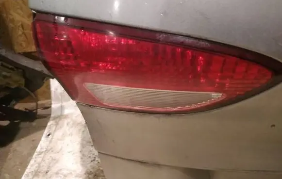 Subaru B9 Tribeca Tailgate rear/tail lights 