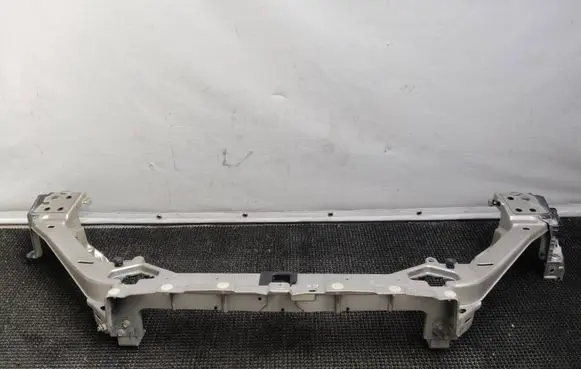Radiator support slam panel bracket