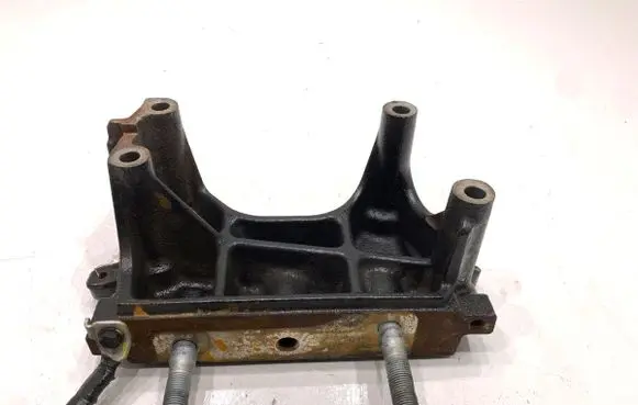 KIA Ceed Engine mounting bracket 