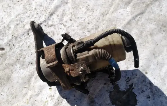 Opel Signum Power steering pump 24444335
