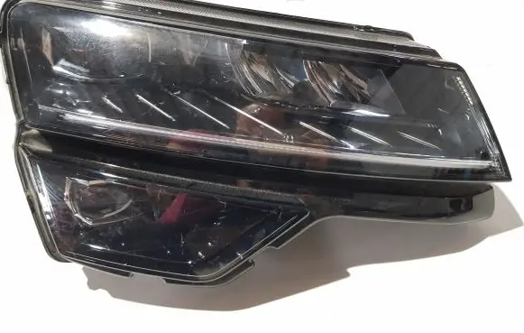 Skoda Karoq Headlight/headlamp 57B941016B