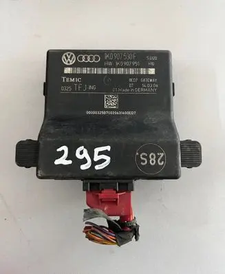 Volkswagen Golf V Gateway control module 1K0907530F