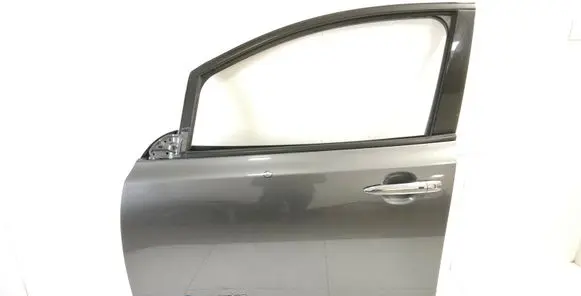 Nissan Leaf II (ZE1) Front door 