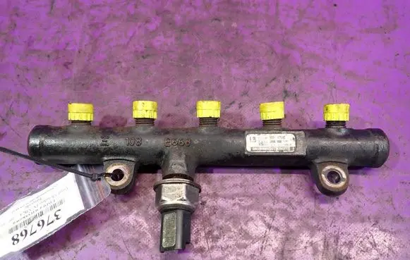Ford Mondeo MK IV Fuel main line pipe