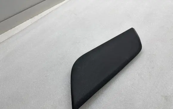 Ford Mustang VI Centre console side trim front FR3B63044E06A GQE2A