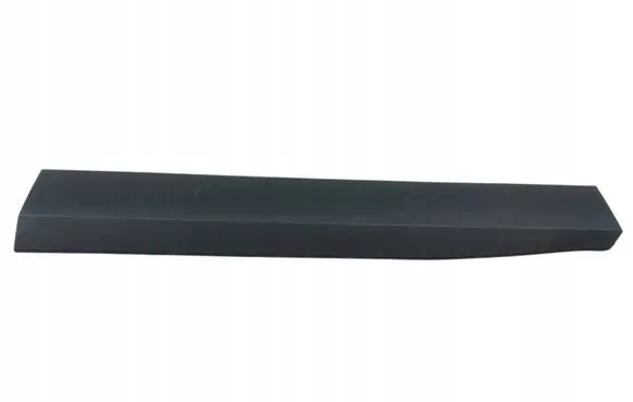 Dacia Duster III Front door trim (molding) 828201475R