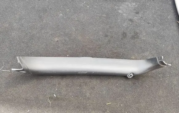 Mini One - Cooper R50 - 53 Tailgate trim 