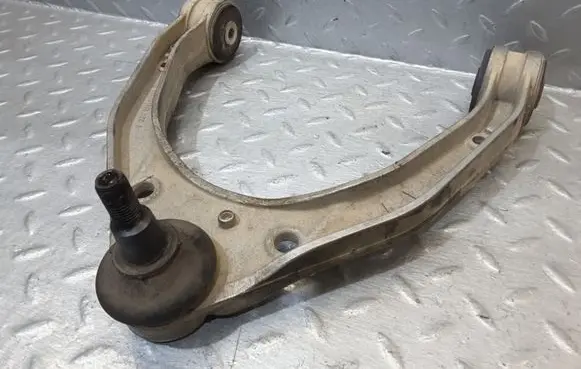 Volkswagen Touareg I Front upper control arm/wishbone 7L0407047A