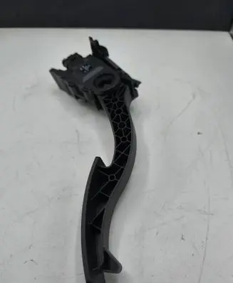 Mercedes-Benz CLA C117 X117 W117 Accelerator throttle pedal A2463001404 A246300
