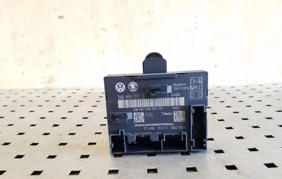 Volkswagen Sharan Door control unit/module 7N0959792D 7N0959792