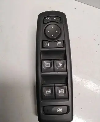 Renault Megane III Electric window control switch 809610006R 303501H