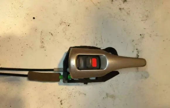 Toyota Corolla E140 E150 Front door lock