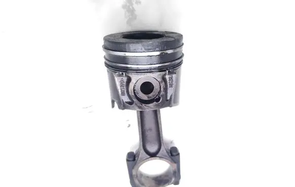 Citroen C5 Piston with connecting rod 
