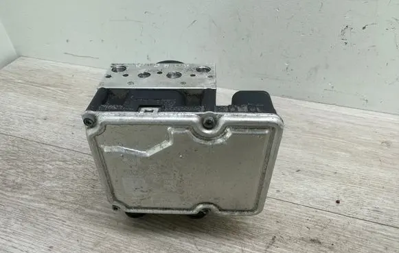 Porsche Macan (95B) ABS Pump 95B907379F 95B614517F