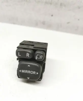 Toyota Avensis T250 Wing mirror switch 183575