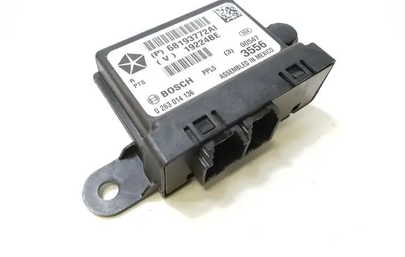 Chrysler Pacifica Parking PDC control unit/module 68193772AI