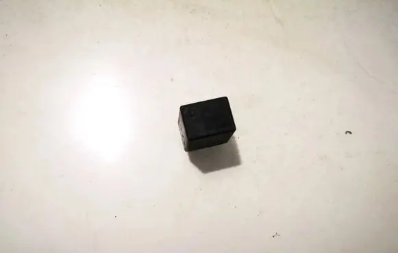 Opel Astra G Other relay 90229206
