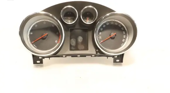 Opel Insignia A Clock 