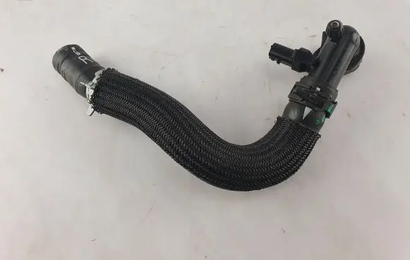 Nissan X-Trail T32 Engine coolant pipe/hose