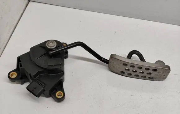 Nissan Note (E11) Accelerator throttle pedal 18002BC500 2846B 00311