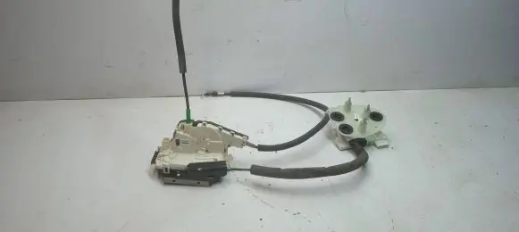 Maserati Levante Rear door lock 670107808