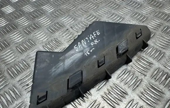 Front bumper mounting bracket