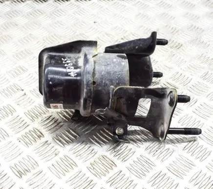 Toyota Camry VIII XV70 Engine mount bracket 1237125020