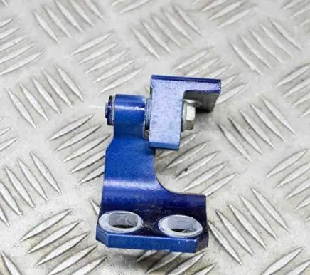 Maserati Quattroporte Front door upper hinge A048903
