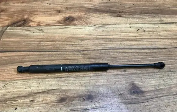 Alfa Romeo 147 Tailgate/trunk strut/damper 46739202 6803ns0350n