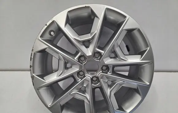 Audi Q2 - R18 alloy rim 