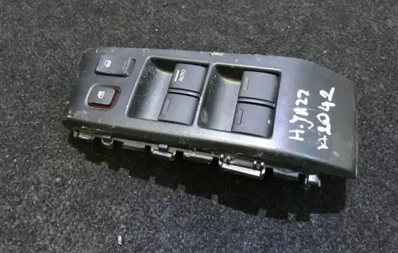 Honda Jazz Electric window control switch m385393