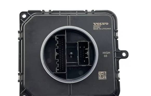 Volvo XC40 LED ballast control module 32420510