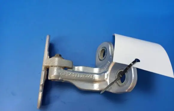 Land Rover Discovery 5 Rear door lower hinge CPLA228A64AE