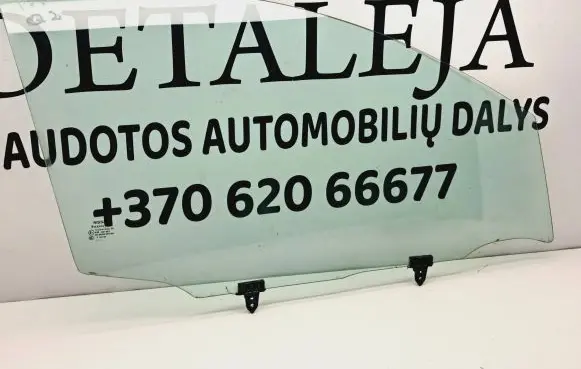 Nissan Qashqai Front door window glass four-door 43R001582 E000199