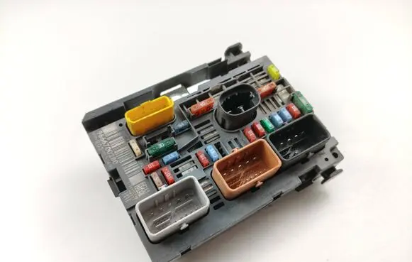 Fiat Scudo Fuse box set 9666700280
