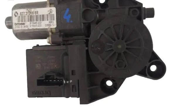 Renault Scenic III - Grand scenic III Front door window regulator motor 827310166R