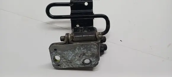 Volkswagen PASSAT B5.5 Rear door lower hinge 3B4833412C