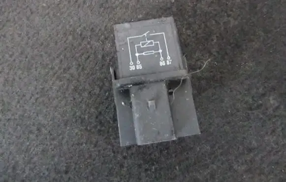 Mazda 626 Other relay V23134B52X379 V23134-B52-X379