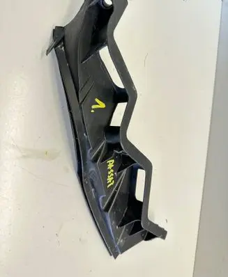 Volkswagen PASSAT B6 Front bumper mounting bracket 3C0807889