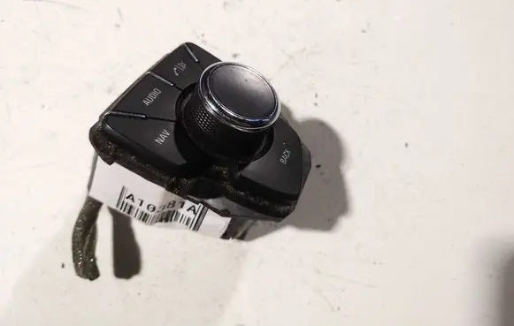 Opel Insignia A Multifunctional control switch/knob 13310070 211447