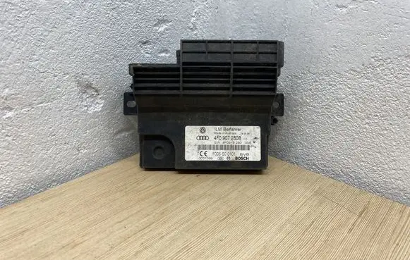 Audi A6 S6 C6 4F Power management control unit 4F0907280B F005S00101 4F0910280