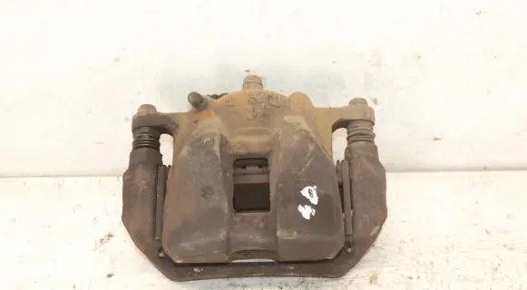Honda HR-V Front brake caliper